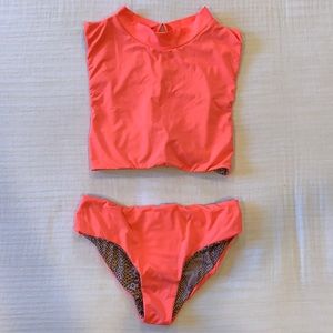 Acacia high-neck two piece set